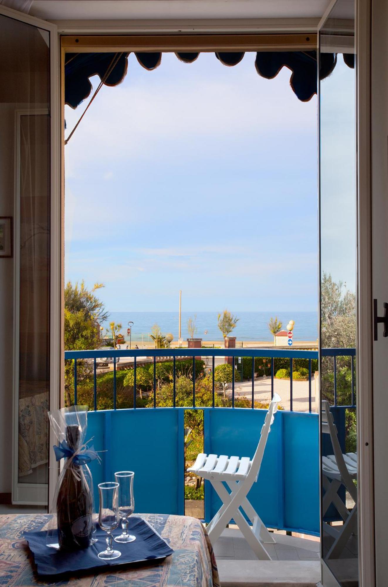 Hotel Azzurra Senigallia Zewnętrze zdjęcie